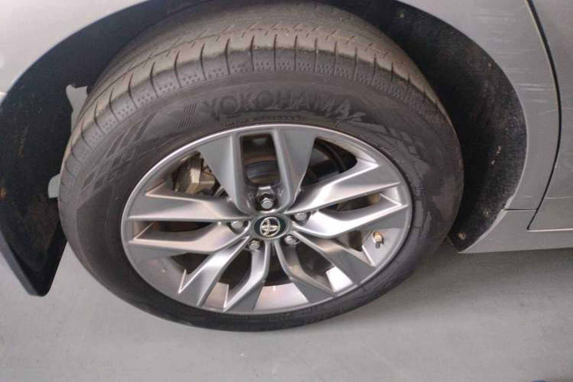 Used Toyota Avalon 2019 Dual-Engine 2.5L Luxury Edition China VI Standard Right Rear Wheel Hub
