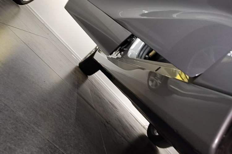 Used Toyota Avalon 2019 2.5L Ambition Version China VI Standard Right Side Sill