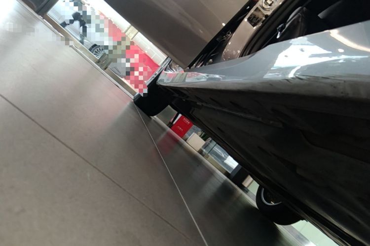 Used Toyota Avalon 2019 2.0L Luxury Edition China VI Standard Right Side Sill