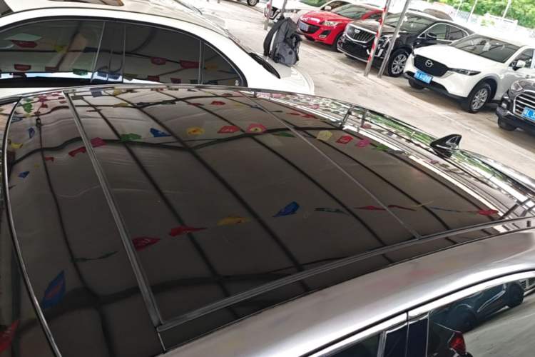 Used Toyota Avalon 2019 Dual-Engine 2.5L XLE Prestige Version China VI Standard Roof