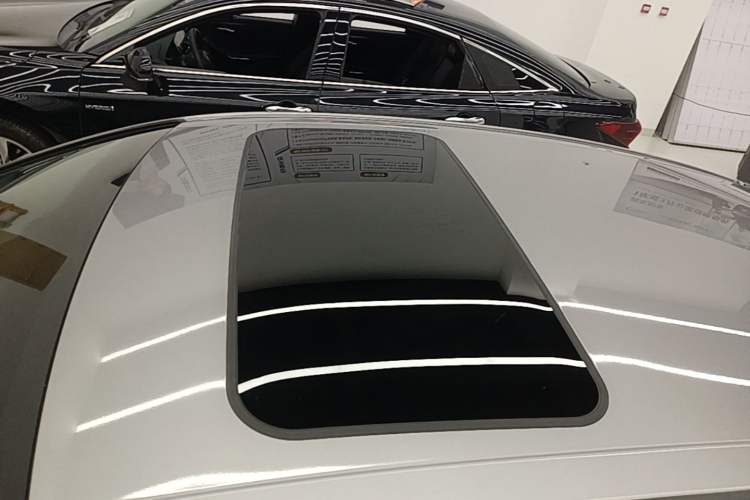 Used Toyota Avalon 2019 Dual-Engine 2.5L Luxury Edition China VI Standard Roof