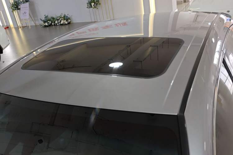 Used Toyota Avalon 2019 2.5L Ambition Version China VI Standard Roof