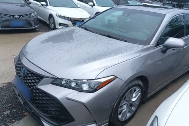 Used Toyota Avalon 2019 Dual-Engine 2.5L Luxury Edition China VI Standard