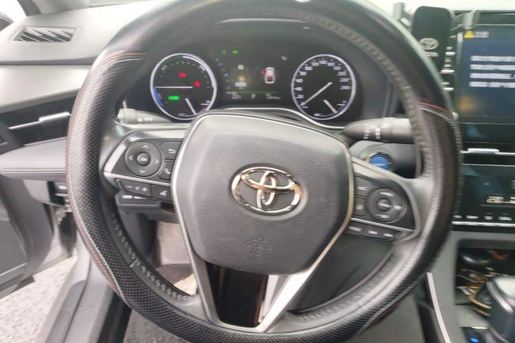 Used Toyota Avalon 2019 Dual-Engine 2.5L Luxury Edition China VI Standard Steering Wheel