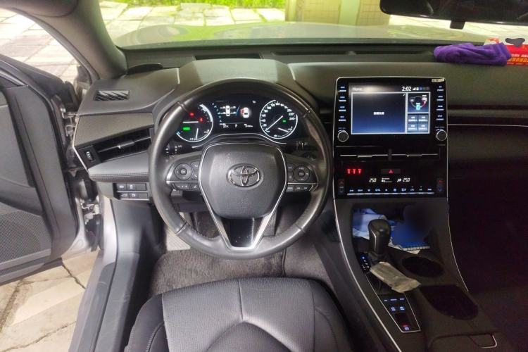 Used Toyota Avalon 2019 Dual-Engine 2.5L Luxury Edition China VI Standard Steering Wheel