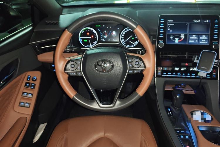 Used Toyota Avalon 2019 Dual-Engine 2.5L XLE Prestige Version China VI Standard Steering Wheel