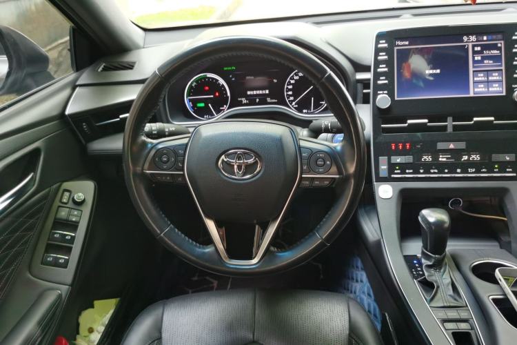 Used Toyota Avalon 2019 Dual-Engine 2.5L XLE Prestige Version China VI Standard Steering Wheel