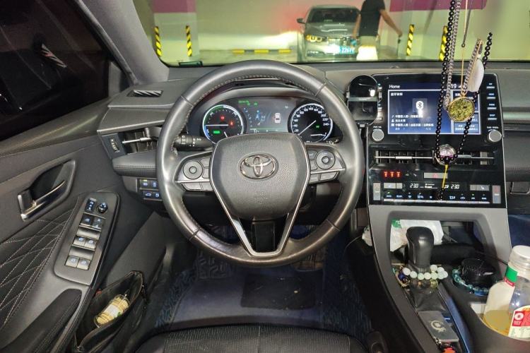 Used Toyota Avalon 2019 Dual-Engine 2.5L XLE Prestige Version China V Standard Steering Wheel