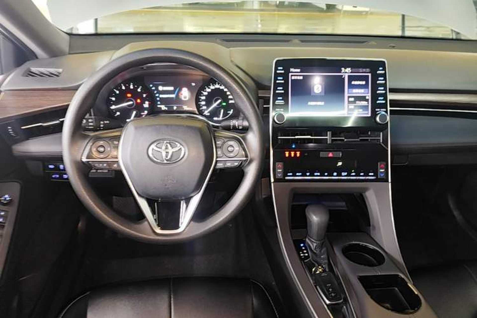 Used Toyota Avalon 2019 2.0L Ambition Edition China VI Steering Wheel
