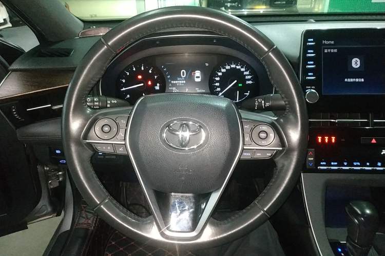 Used Toyota Avalon 2019 2.0L Luxury Edition China VI Standard Steering Wheel