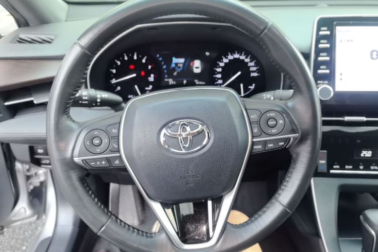 Used Toyota Avalon 2019 2.0L Luxury Edition China VI Standard Steering Wheel