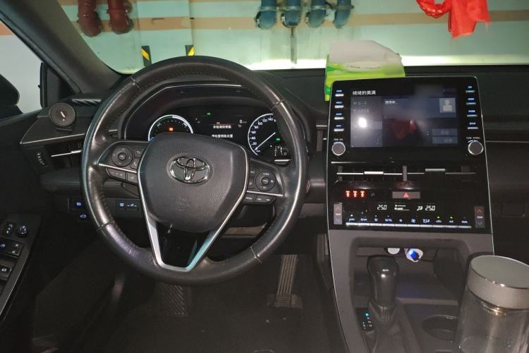 Used Toyota Avalon 2019 Dual-Engine 2.5L Luxury Edition China VI Standard Steering Wheel