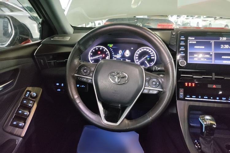 Used Toyota Avalon 2019 2.0L XLE Premium Edition China VI Steering Wheel