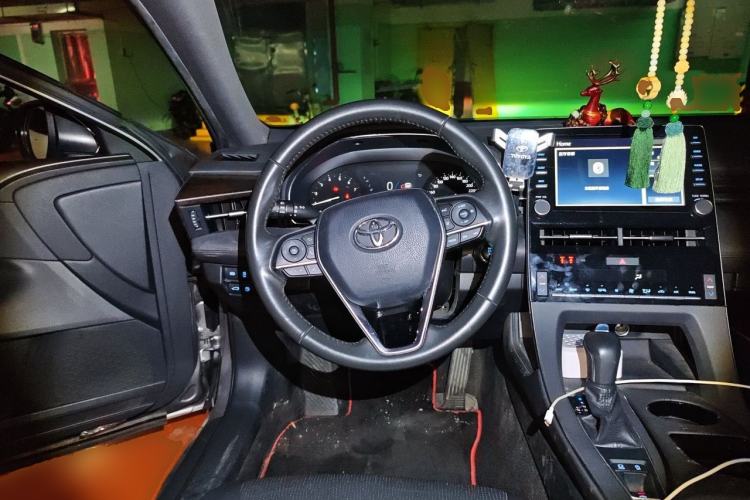 Used Toyota Avalon 2019 2.0L Luxury Edition China VI Standard Steering Wheel