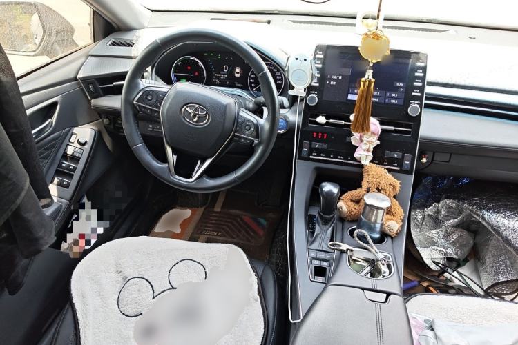 Used Toyota Avalon 2019 Dual-Engine 2.5L XLE Prestige Version China VI Standard Steering Wheel