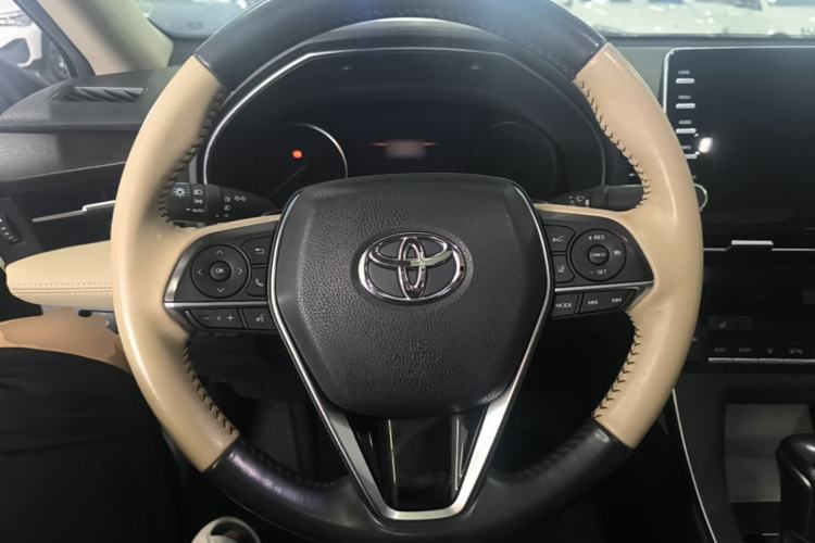 Used Toyota Avalon 2019 2.5L Touring Premium Version China VI Standard Steering Wheel