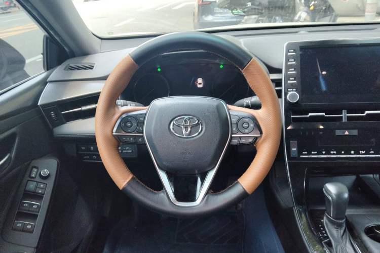 Used Toyota Avalon 2019 Dual-Engine 2.5L Luxury Edition China VI Standard Steering Wheel
