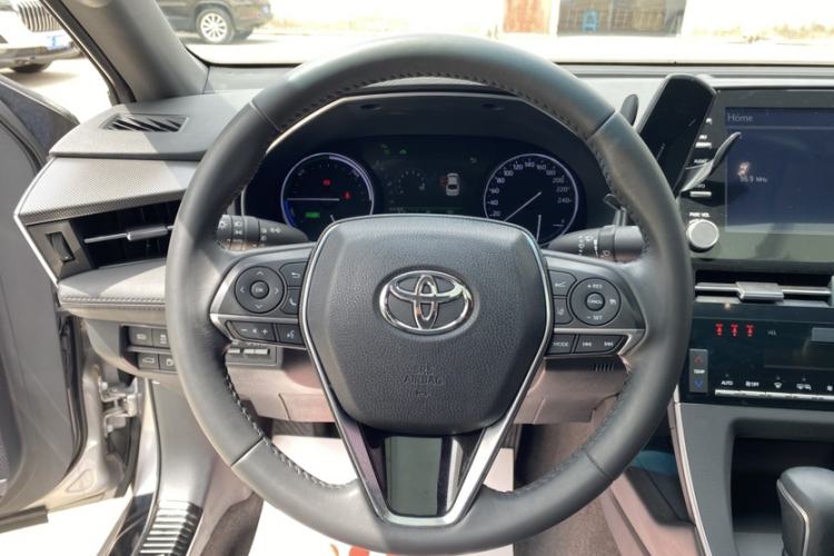 Used Toyota Avalon 2019 Dual-Engine 2.5L Luxury Edition China VI Standard Steering Wheel
