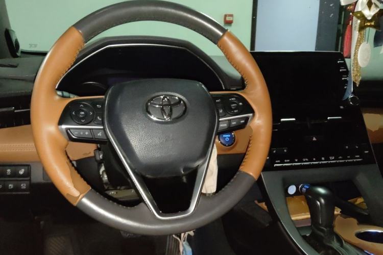 Used Toyota Avalon 2019 Dual-Engine 2.5L Limited Flagship Edition China V Standard Steering Wheel