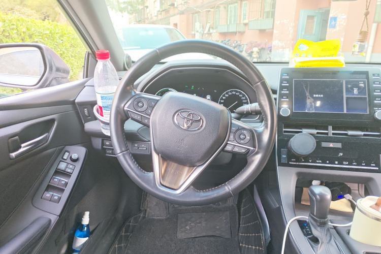 Used Toyota Avalon 2019 Dual-Engine 2.5L Luxury Edition China VI Standard Steering Wheel