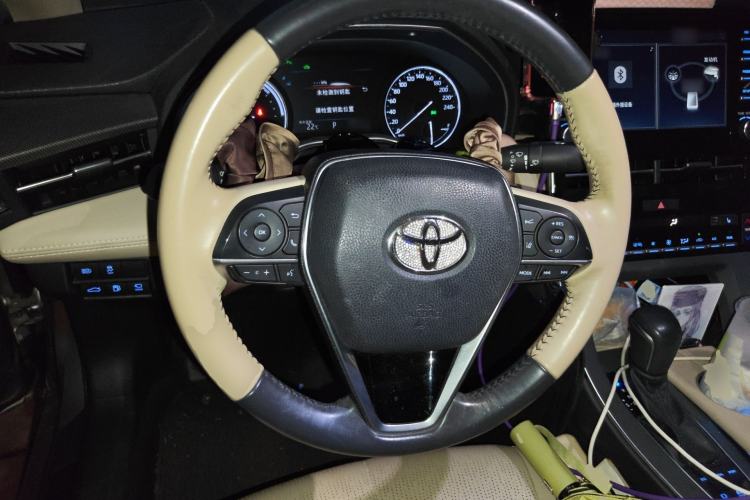 Used Toyota Avalon 2019 Dual-Engine 2.5L XLE Prestige Version China VI Standard Steering Wheel