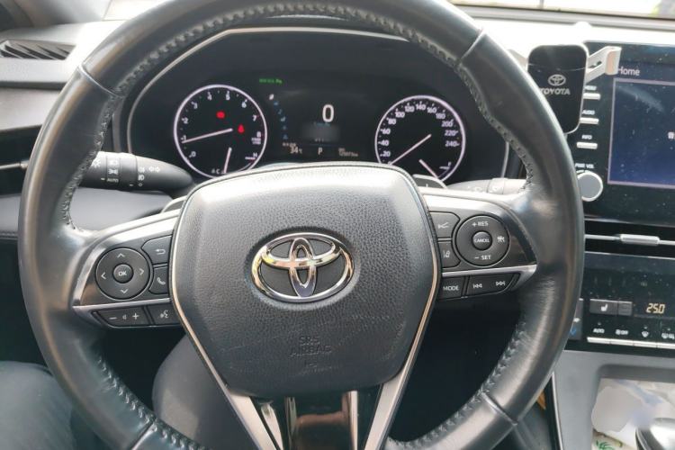 Used Toyota Avalon 2019 2.5L Touring Premium Version China VI Standard Steering Wheel