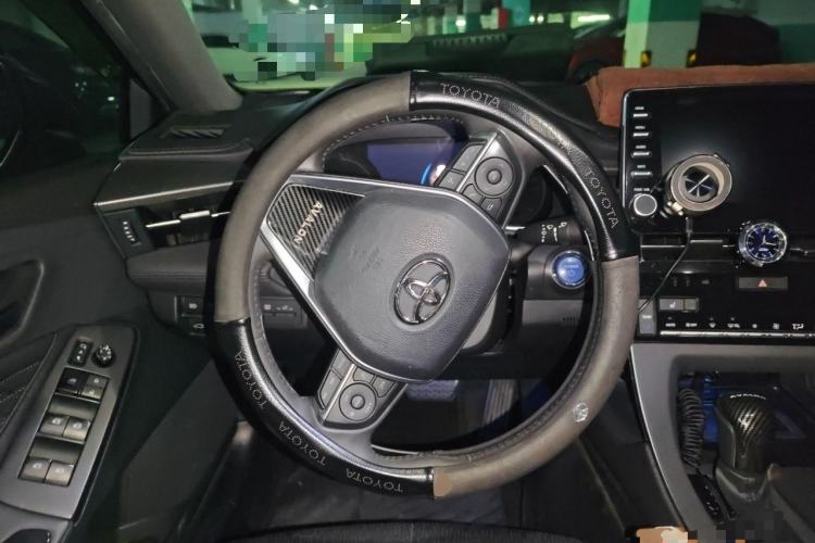 Used Toyota Avalon 2019 Dual-Engine 2.5L XLE Prestige Version China VI Standard Steering Wheel