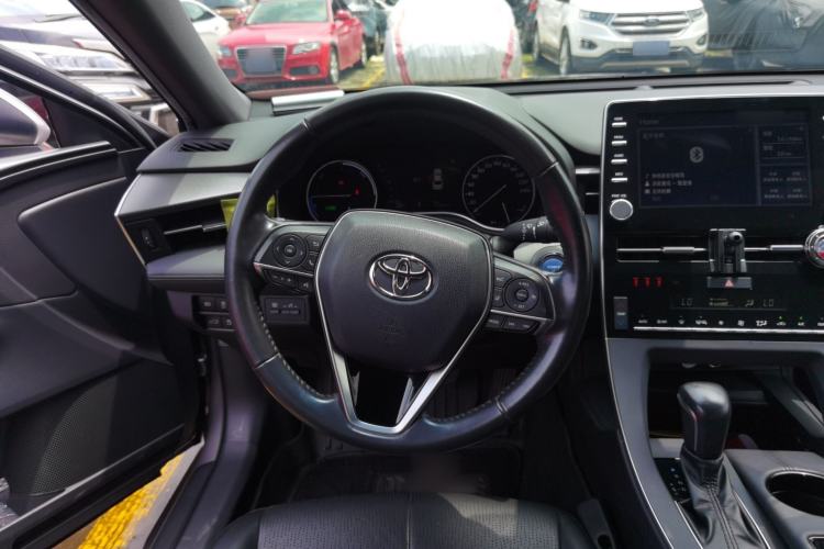 Used Toyota Avalon 2019 Dual-Engine 2.5L Luxury Edition China VI Standard Steering Wheel