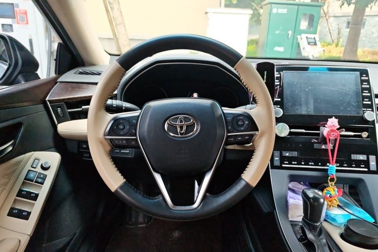 Used Toyota Avalon 2019 2.5L Touring Premium Version China VI Standard Steering Wheel