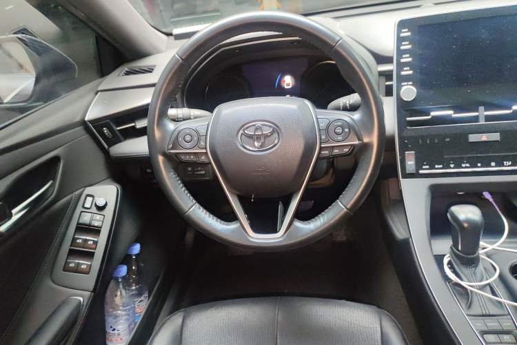 Used Toyota Avalon 2019 Dual-Engine 2.5L Luxury Edition China VI Standard Steering Wheel