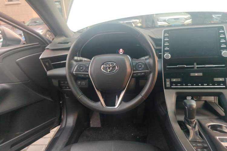 Used Toyota Avalon 2019 2.5L Touring Premium Version China V Standard Steering Wheel