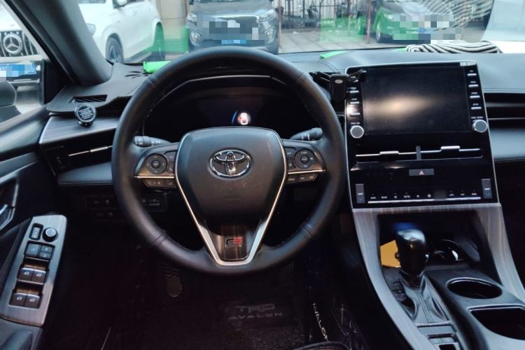 Used Toyota Avalon 2019 2.0L Ambition Edition China VI Steering Wheel