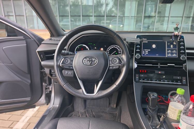 Used Toyota Avalon 2019 Dual-Engine 2.5L XLE Prestige Version China VI Standard Steering Wheel