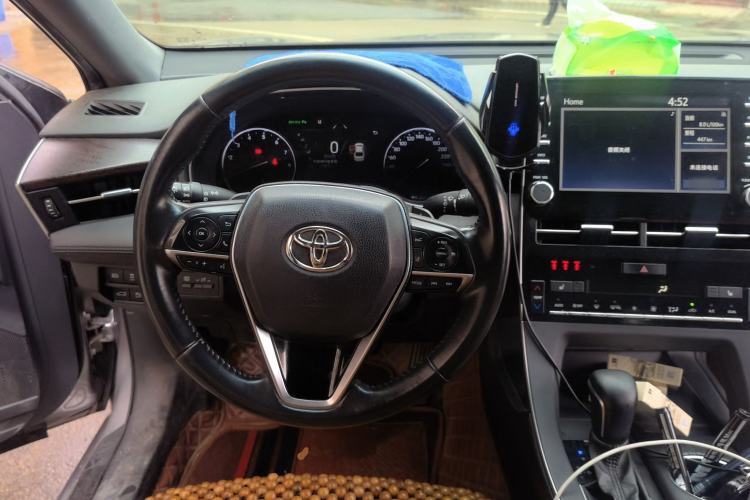 Used Toyota Avalon 2019 2.5L Touring Premium Version China VI Standard Steering Wheel