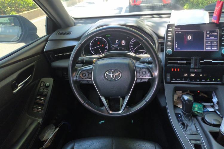 Used Toyota Avalon 2019 2.0L XLE Premium Edition China VI Steering Wheel