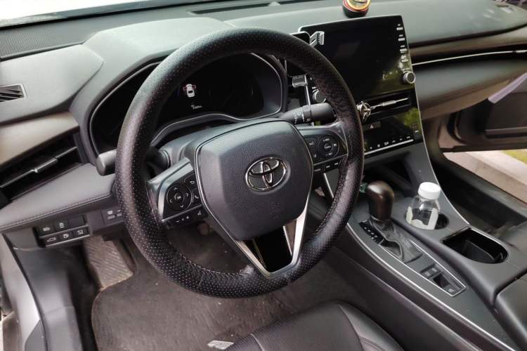 Used Toyota Avalon 2019 2.0L XLE Premium Edition China VI Steering Wheel