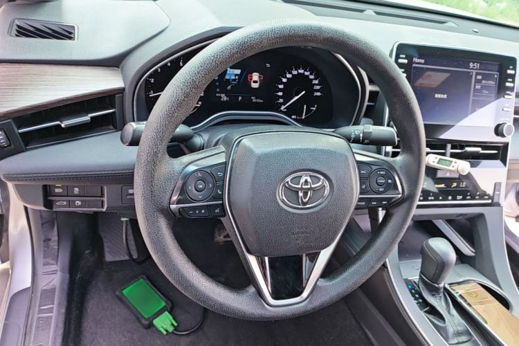Used Toyota Avalon 2019 2.0L Ambition Edition China VI Steering Wheel