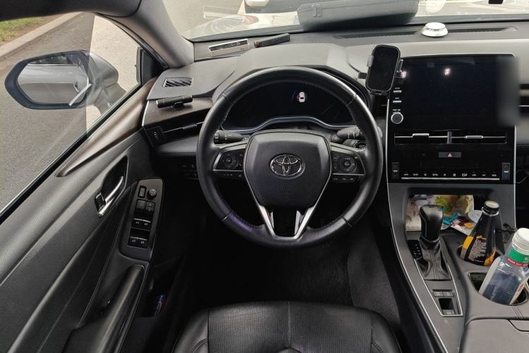 Used Toyota Avalon 2019 2.0L Luxury Edition China VI Standard Steering Wheel