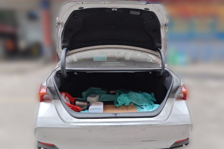 Used Toyota Avalon 2019 2.0L Luxury Edition China VI Standard Trunk