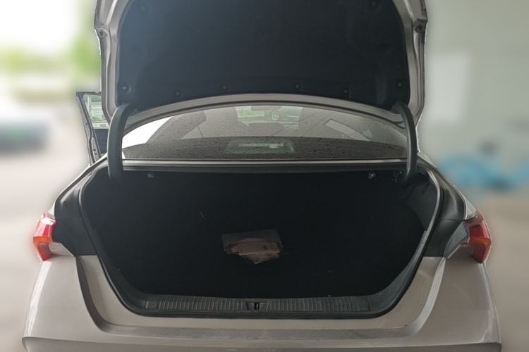 Used Toyota Avalon 2019 2.0L XLE Premium Edition China VI Trunk