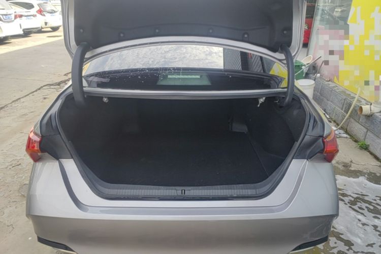 Used Toyota Avalon 2019 2.0L Luxury Edition China VI Standard Trunk