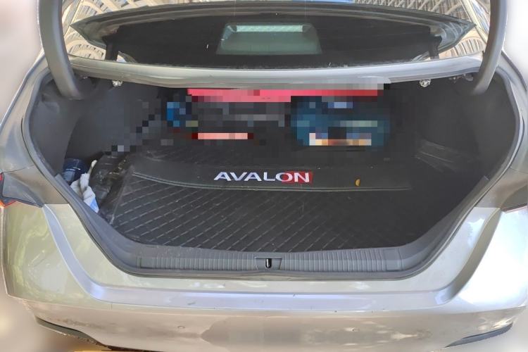Used Toyota Avalon 2019 Dual-Engine 2.5L Luxury Edition China VI Standard Trunk