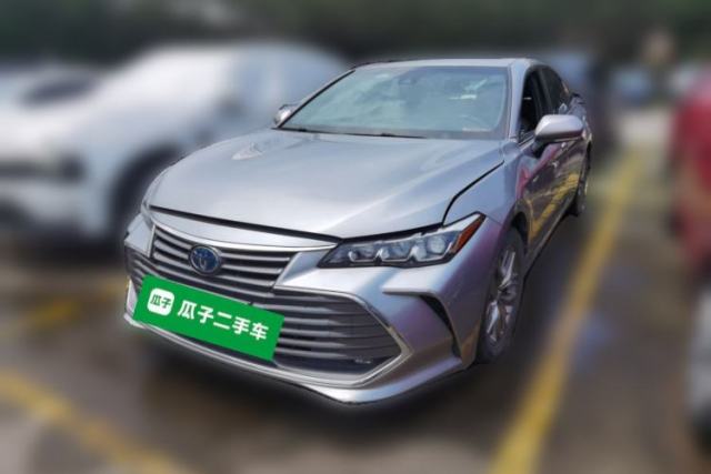 Used Toyota Avalon 2019 Dual-Engine 2.5L Luxury Edition China VI Standard