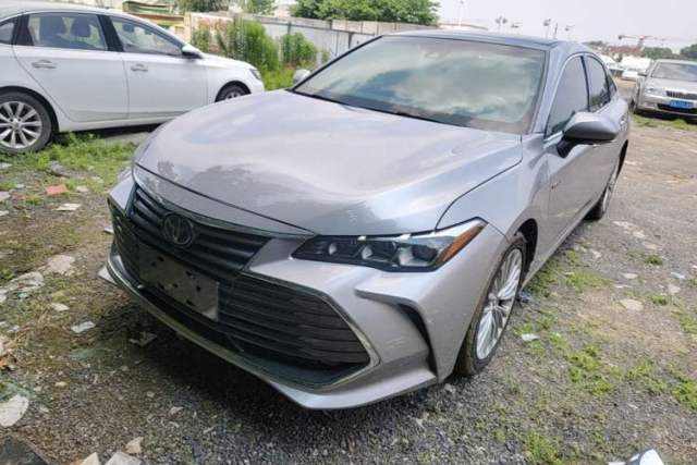 Used Toyota Avalon 2019 Dual-Engine 2.5L Limited Flagship Edition China V Standard