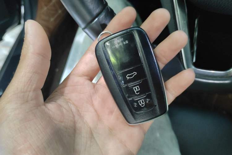 Used Toyota Avalon 2019 2.5L Touring Premium Version China V Standard Vehicle Key