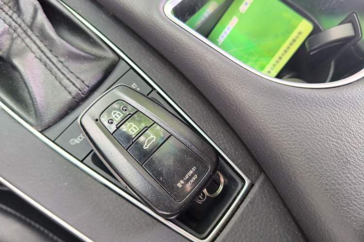 Used Toyota Avalon 2019 2.5L Touring Premium Version China V Standard Vehicle Key