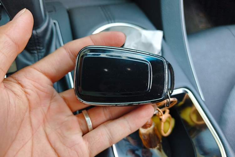 Used Toyota Avalon 2019 2.5L Touring Premium Version China VI Standard Vehicle Key