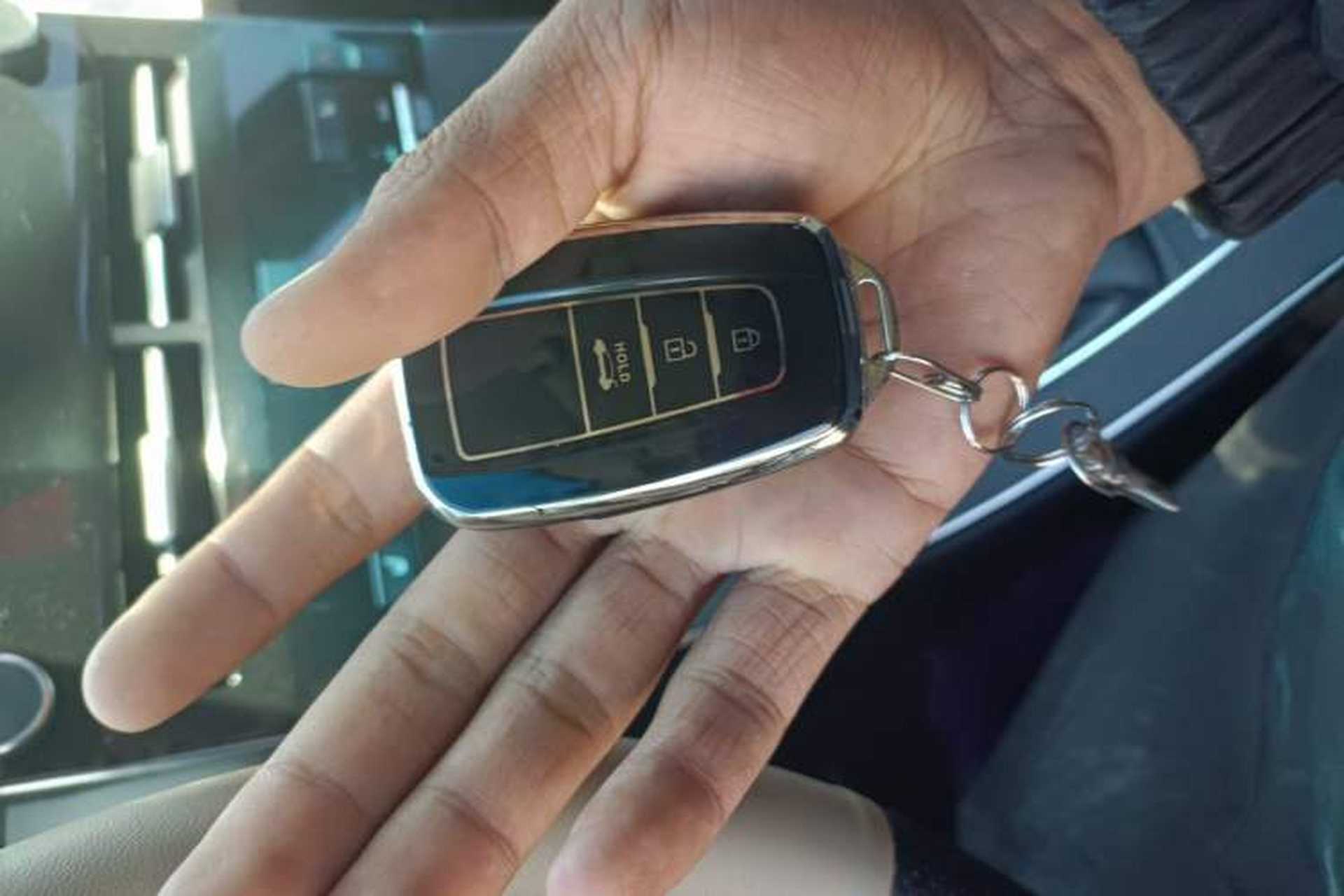 Used Toyota Avalon 2019 2.5L Touring Premium Version China VI Standard Vehicle Key