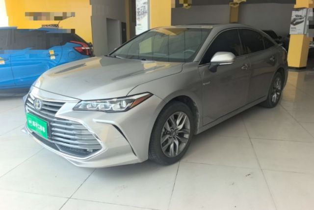 Used Toyota Avalon 2019 Dual-Engine 2.5L Luxury Edition China VI Standard