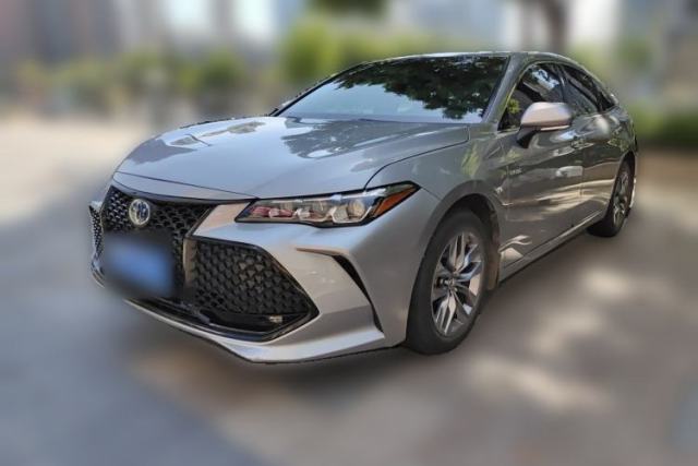 Used Toyota Avalon 2019 Dual-Engine 2.5L Luxury Edition China VI Standard